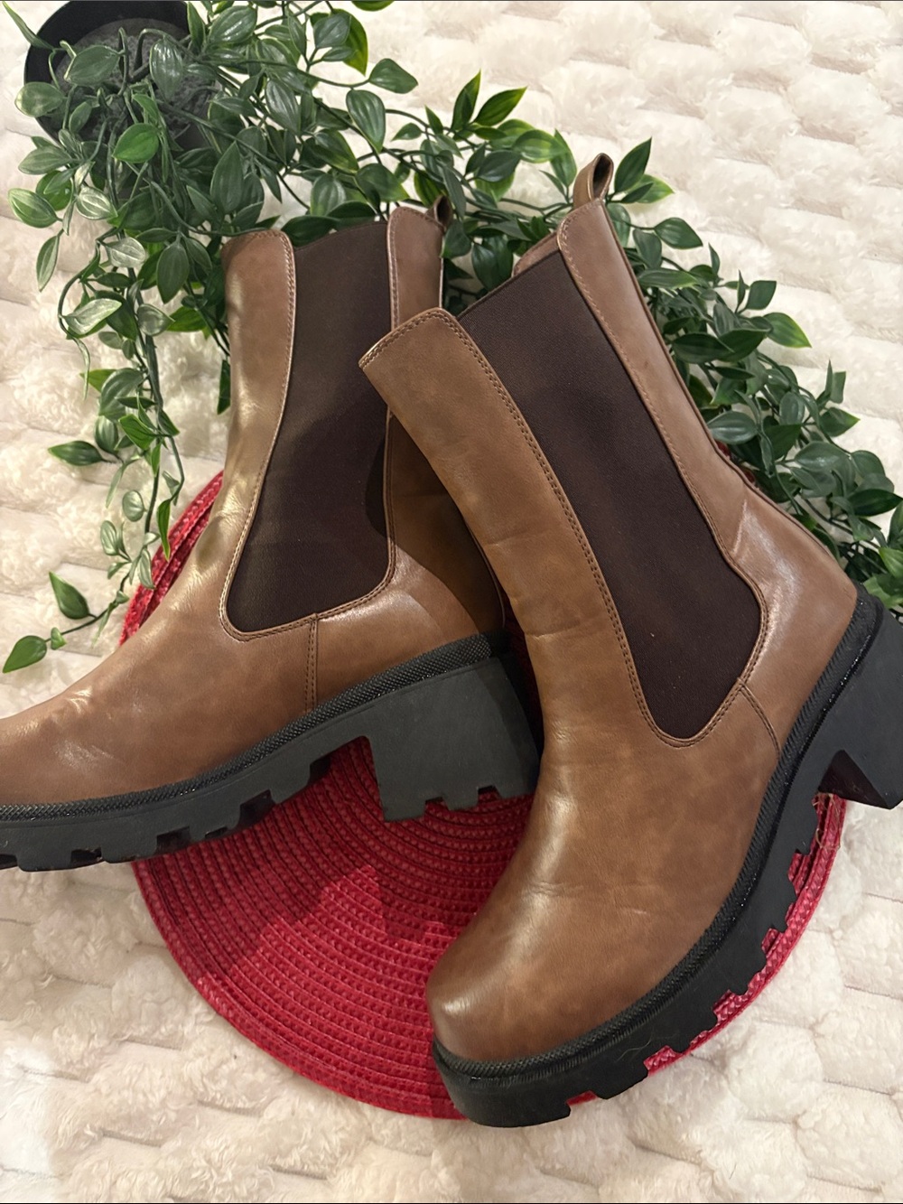 Brown Chelsea Lug Boot - Women's Classic Pull-On Ankle Boots